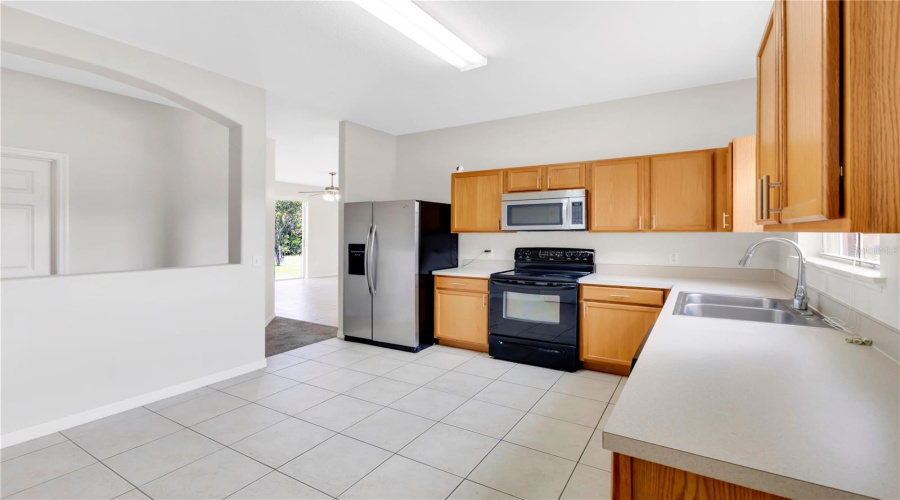 Kissimmee, Florida 34759, 4 Bedroom Bedrooms, ,2 Bathroombathrooms,Residential,For Sale,Palaiseau,0,Mfrs5156361