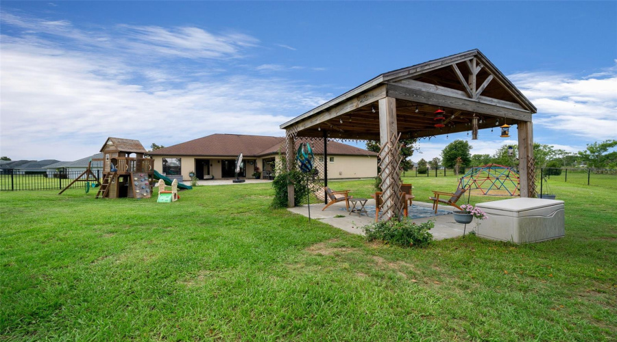 Belleview, Florida 34420, 4 Bedroom Bedrooms, ,3 Bathroombathrooms,Residential,For Sale,96Th,0,Mfrom725985