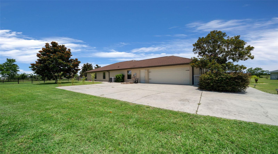Belleview, Florida 34420, 4 Bedroom Bedrooms, ,3 Bathroombathrooms,Residential,For Sale,96Th,0,Mfrom725985