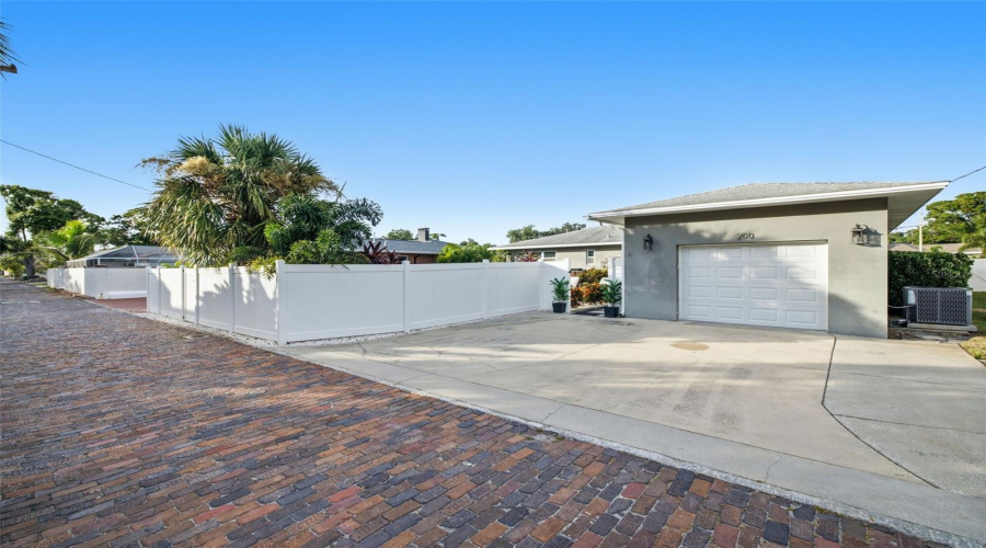 St Petersburg, Florida 33710, 3 Bedroom Bedrooms, ,2 Bathroombathrooms,Residential,For Sale,Park,0,Mfrtb8528599