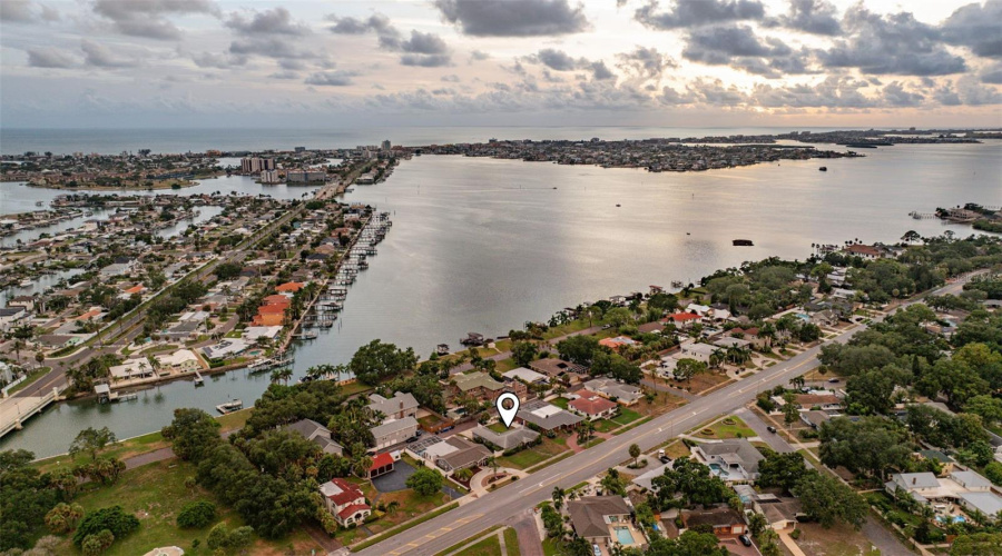 St Petersburg, Florida 33710, 3 Bedroom Bedrooms, ,2 Bathroombathrooms,Residential,For Sale,Park,0,Mfrtb8528599