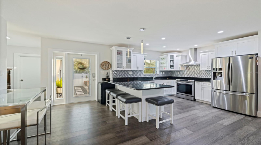 Large Breakfast Bar