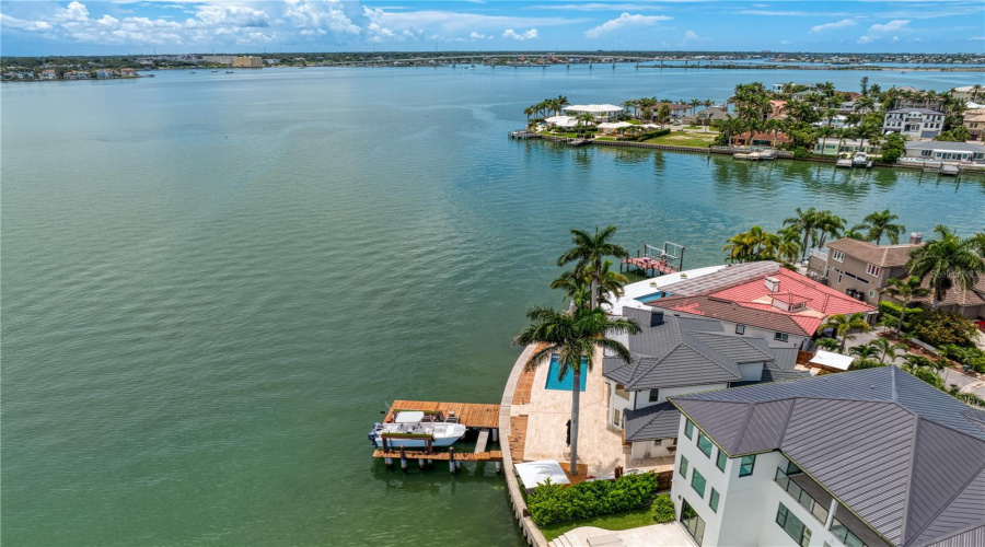 Belleair Beach, Florida 33786, 3 Bedroom Bedrooms, ,3 Bathroombathrooms,Residential,For Sale,Donato,0,Mfrtb8379196