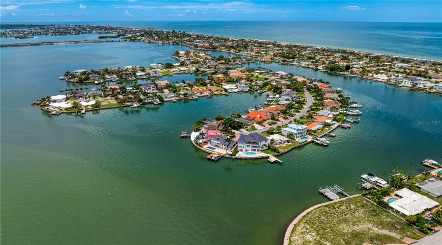 Belleair Beach, Florida 33786, 3 Bedroom Bedrooms, ,3 Bathroombathrooms,Residential,For Sale,Donato,0,Mfrtb8379196
