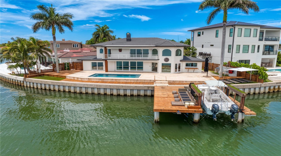 Belleair Beach, Florida 33786, 3 Bedroom Bedrooms, ,3 Bathroombathrooms,Residential,For Sale,Donato,0,Mfrtb8379196