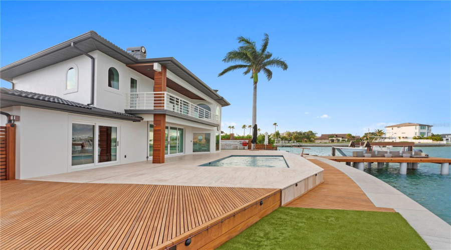 Belleair Beach, Florida 33786, 3 Bedroom Bedrooms, ,3 Bathroombathrooms,Residential,For Sale,Donato,0,Mfrtb8379196