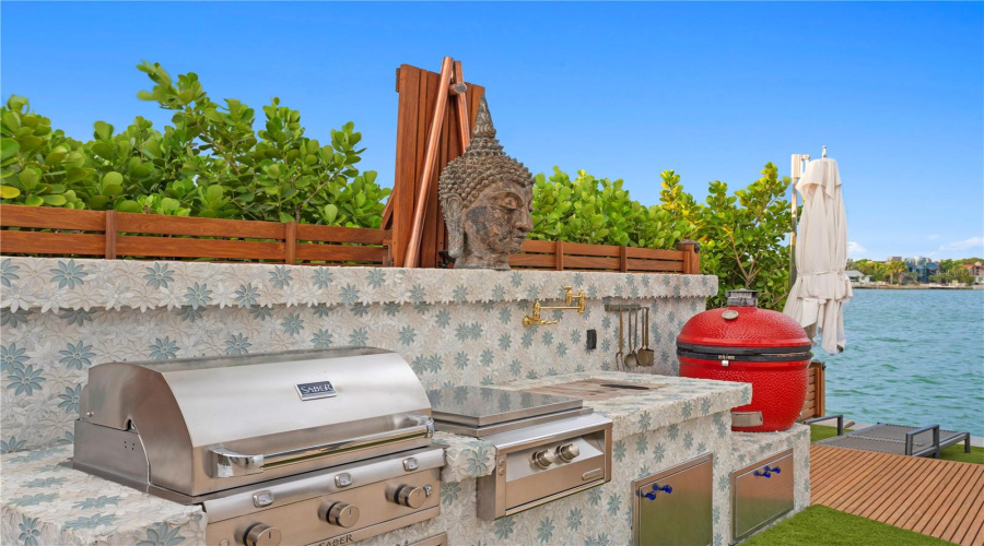 Belleair Beach, Florida 33786, 3 Bedroom Bedrooms, ,3 Bathroombathrooms,Residential,For Sale,Donato,0,Mfrtb8379196
