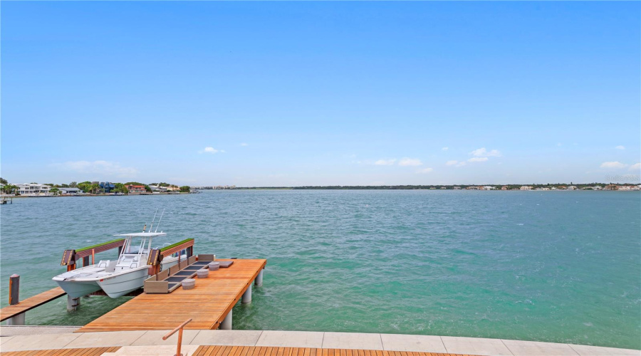 Belleair Beach, Florida 33786, 3 Bedroom Bedrooms, ,3 Bathroombathrooms,Residential,For Sale,Donato,0,Mfrtb8379196