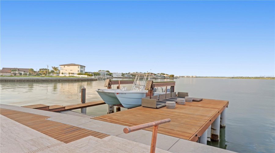 Belleair Beach, Florida 33786, 3 Bedroom Bedrooms, ,3 Bathroombathrooms,Residential,For Sale,Donato,0,Mfrtb8379196