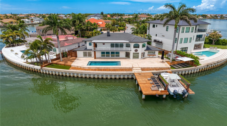Belleair Beach, Florida 33786, 3 Bedroom Bedrooms, ,3 Bathroombathrooms,Residential,For Sale,Donato,0,Mfrtb8379196