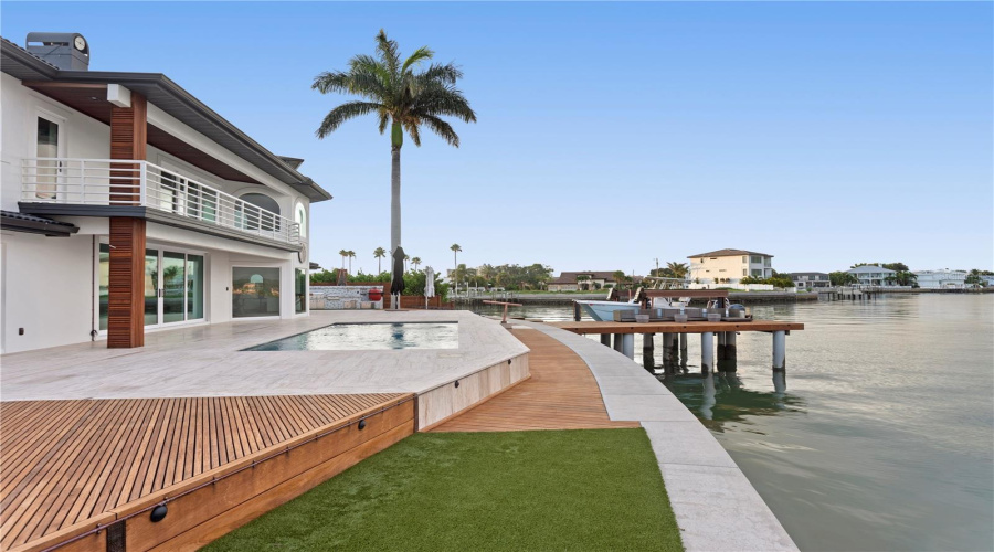 Belleair Beach, Florida 33786, 3 Bedroom Bedrooms, ,3 Bathroombathrooms,Residential,For Sale,Donato,0,Mfrtb8379196