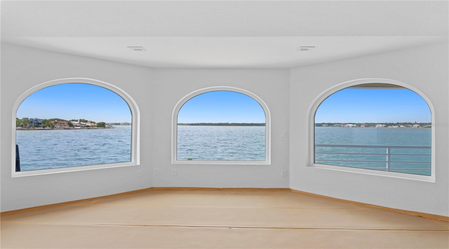 Belleair Beach, Florida 33786, 3 Bedroom Bedrooms, ,3 Bathroombathrooms,Residential,For Sale,Donato,0,Mfrtb8379196