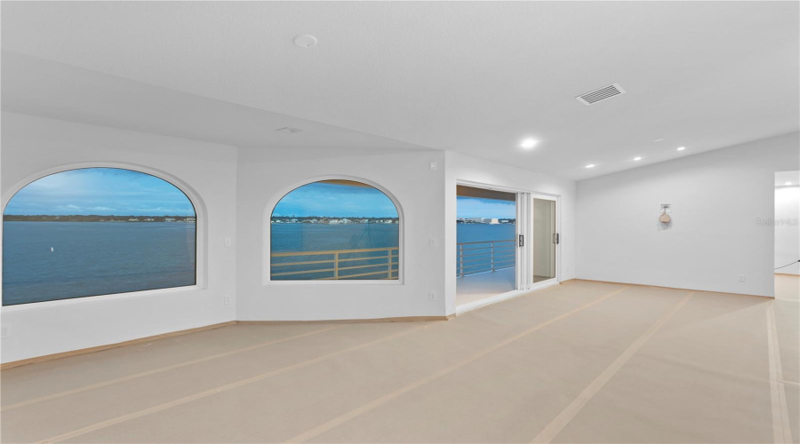 Belleair Beach, Florida 33786, 3 Bedroom Bedrooms, ,3 Bathroombathrooms,Residential,For Sale,Donato,0,Mfrtb8379196