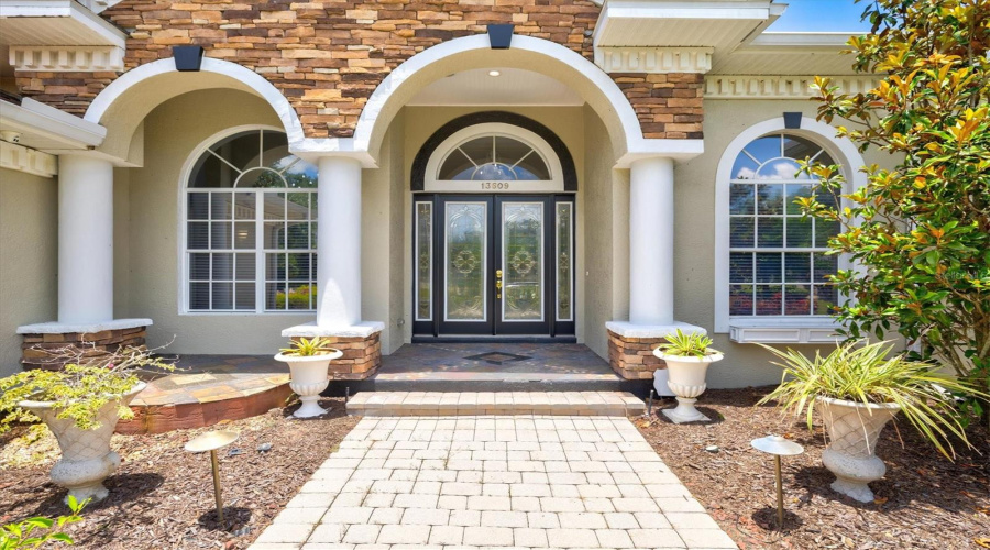 Bradenton, Florida 34212, 5 Bedroom Bedrooms, ,4 Bathroombathrooms,Residential,For Sale,18Th,0,Mfra4673572