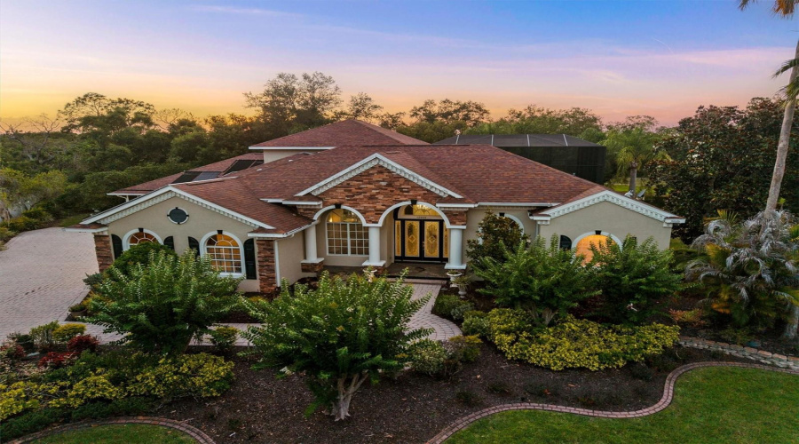 Bradenton, Florida 34212, 5 Bedroom Bedrooms, ,4 Bathroombathrooms,Residential,For Sale,18Th,0,Mfra4673572