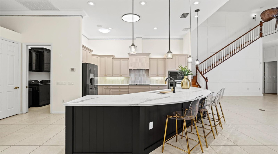 Bradenton, Florida 34212, 5 Bedroom Bedrooms, ,4 Bathroombathrooms,Residential,For Sale,18Th,0,Mfra4673572