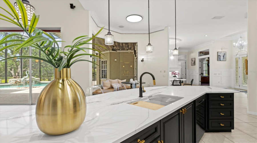 Bradenton, Florida 34212, 5 Bedroom Bedrooms, ,4 Bathroombathrooms,Residential,For Sale,18Th,0,Mfra4673572