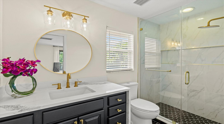 Bradenton, Florida 34212, 5 Bedroom Bedrooms, ,4 Bathroombathrooms,Residential,For Sale,18Th,0,Mfra4673572