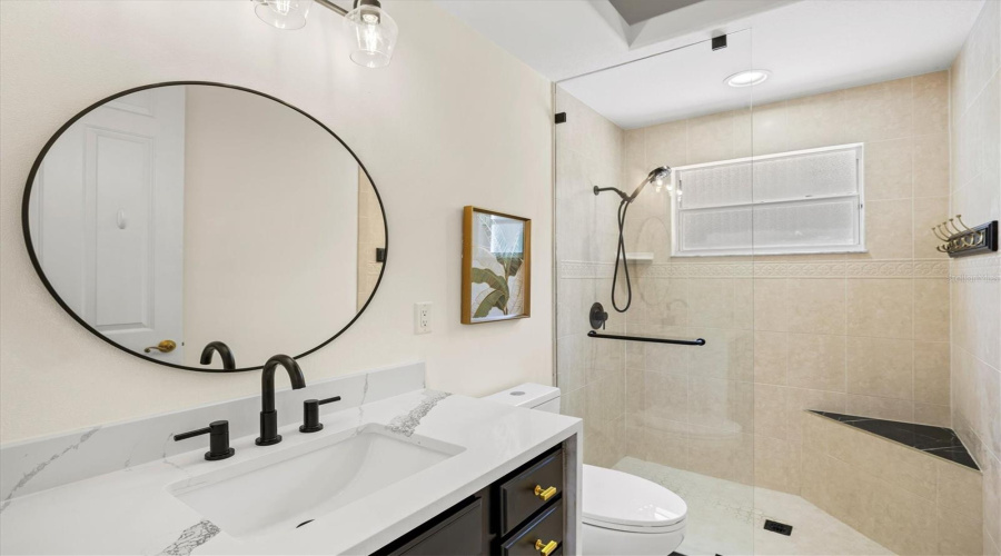 Bradenton, Florida 34212, 5 Bedroom Bedrooms, ,4 Bathroombathrooms,Residential,For Sale,18Th,0,Mfra4673572