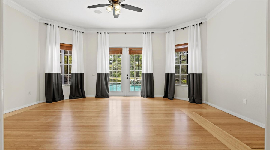 Bradenton, Florida 34212, 5 Bedroom Bedrooms, ,4 Bathroombathrooms,Residential,For Sale,18Th,0,Mfra4673572