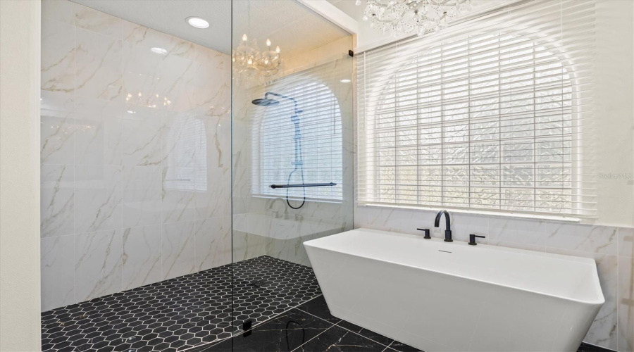 Bradenton, Florida 34212, 5 Bedroom Bedrooms, ,4 Bathroombathrooms,Residential,For Sale,18Th,0,Mfra4673572