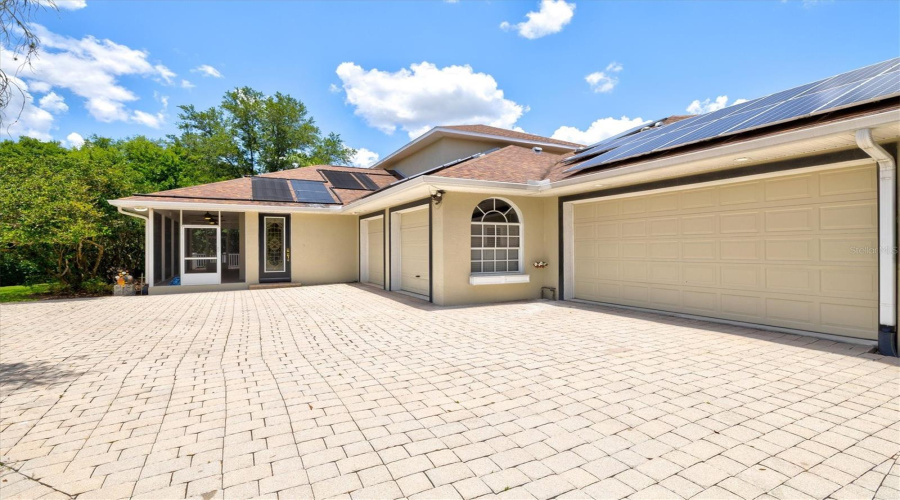 Bradenton, Florida 34212, 5 Bedroom Bedrooms, ,4 Bathroombathrooms,Residential,For Sale,18Th,0,Mfra4673572