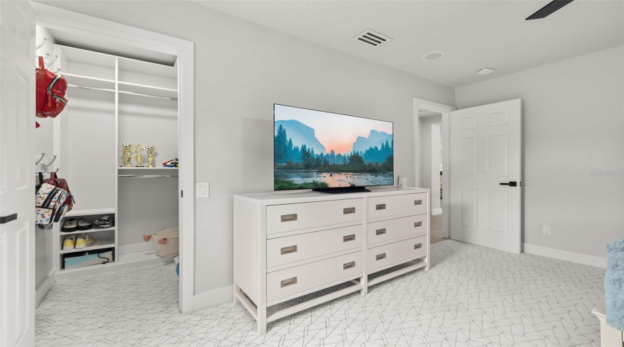 Sanford, Florida 32771, 5 Bedroom Bedrooms, ,3 Bathroombathrooms,Residential,For Sale,Charrice,0,Mfrs5151705