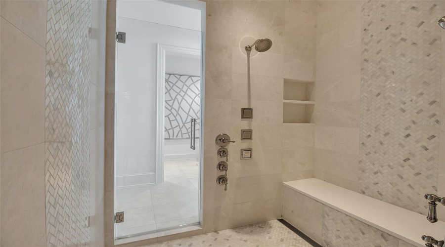 Sarasota, Florida 34242, 5 Bedroom Bedrooms, ,5 Bathroombathrooms,Residential,For Sale,Point Of Rocks,0,Mfra4673754