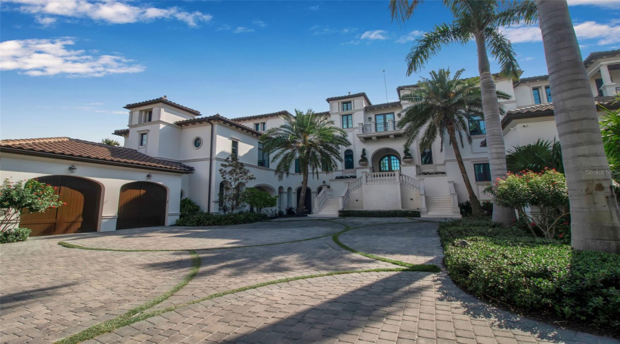 Sarasota, Florida 34242, 5 Bedroom Bedrooms, ,5 Bathroombathrooms,Residential,For Sale,Point Of Rocks,0,Mfra4673754