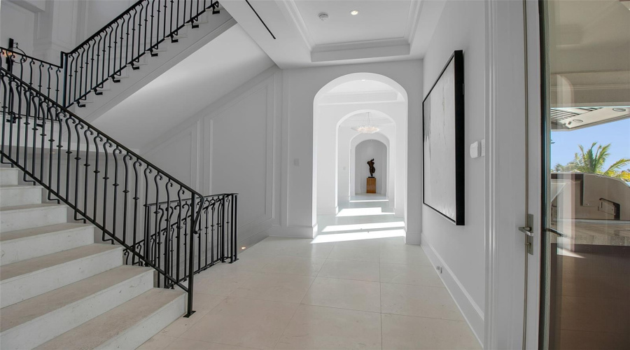 Sarasota, Florida 34242, 5 Bedroom Bedrooms, ,5 Bathroombathrooms,Residential,For Sale,Point Of Rocks,0,Mfra4673754
