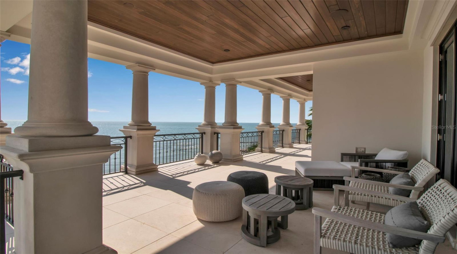 Sarasota, Florida 34242, 5 Bedroom Bedrooms, ,5 Bathroombathrooms,Residential,For Sale,Point Of Rocks,0,Mfra4673754