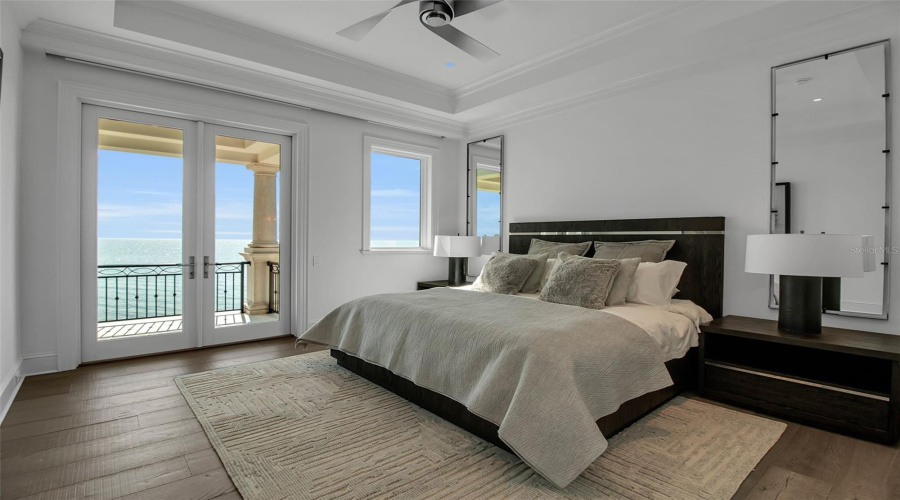 Sarasota, Florida 34242, 5 Bedroom Bedrooms, ,5 Bathroombathrooms,Residential,For Sale,Point Of Rocks,0,Mfra4673754