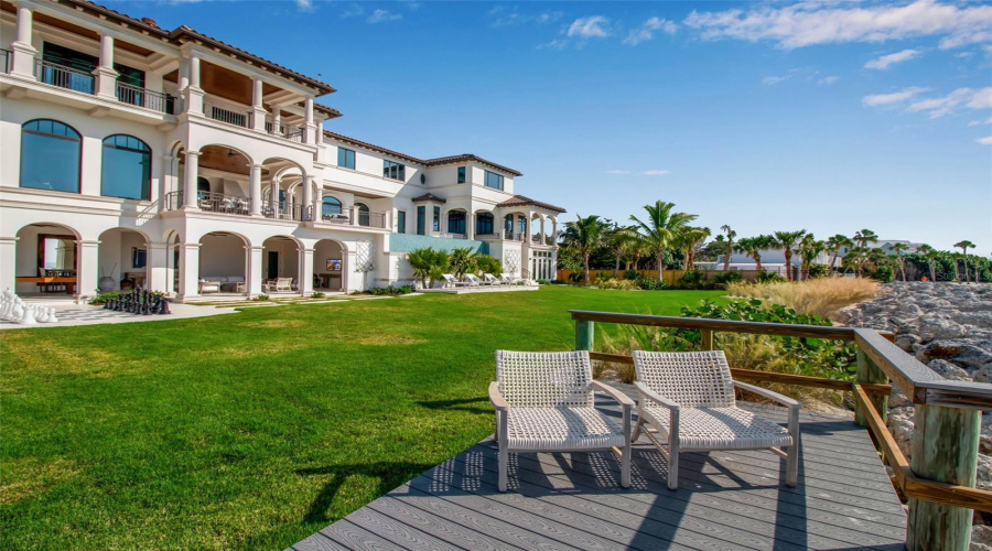 Sarasota, Florida 34242, 5 Bedroom Bedrooms, ,5 Bathroombathrooms,Residential,For Sale,Point Of Rocks,0,Mfra4673754