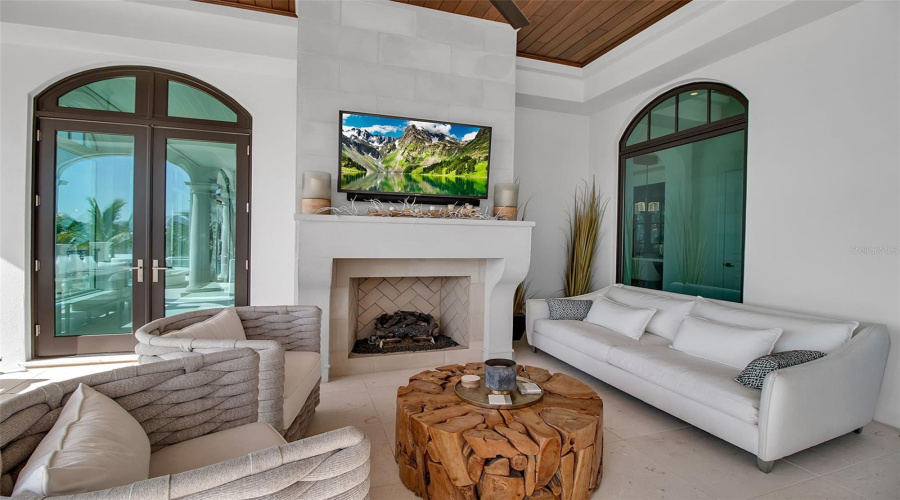 Sarasota, Florida 34242, 5 Bedroom Bedrooms, ,5 Bathroombathrooms,Residential,For Sale,Point Of Rocks,0,Mfra4673754