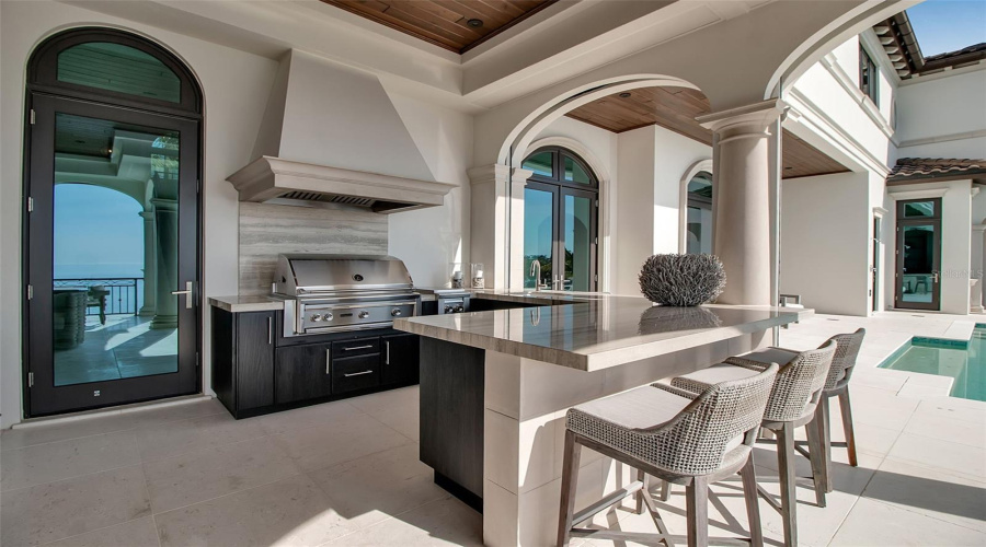 Sarasota, Florida 34242, 5 Bedroom Bedrooms, ,5 Bathroombathrooms,Residential,For Sale,Point Of Rocks,0,Mfra4673754