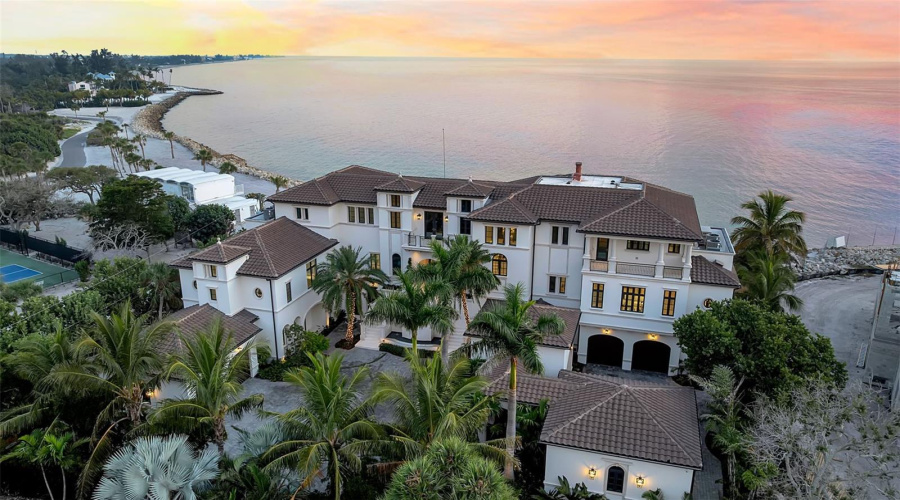 Sarasota, Florida 34242, 5 Bedroom Bedrooms, ,5 Bathroombathrooms,Residential,For Sale,Point Of Rocks,0,Mfra4673754
