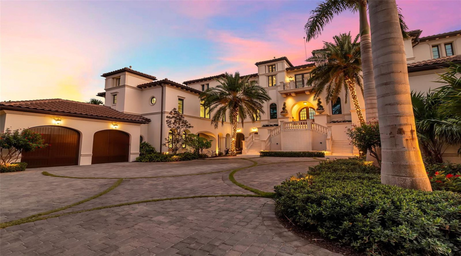 Sarasota, Florida 34242, 5 Bedroom Bedrooms, ,5 Bathroombathrooms,Residential,For Sale,Point Of Rocks,0,Mfra4673754