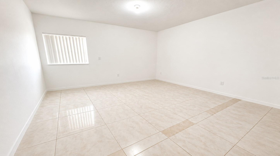Longwood, Florida 32750, 4 Bedroom Bedrooms, ,3 Bathroombathrooms,Residential,For Sale,West,0,Mfro6394329