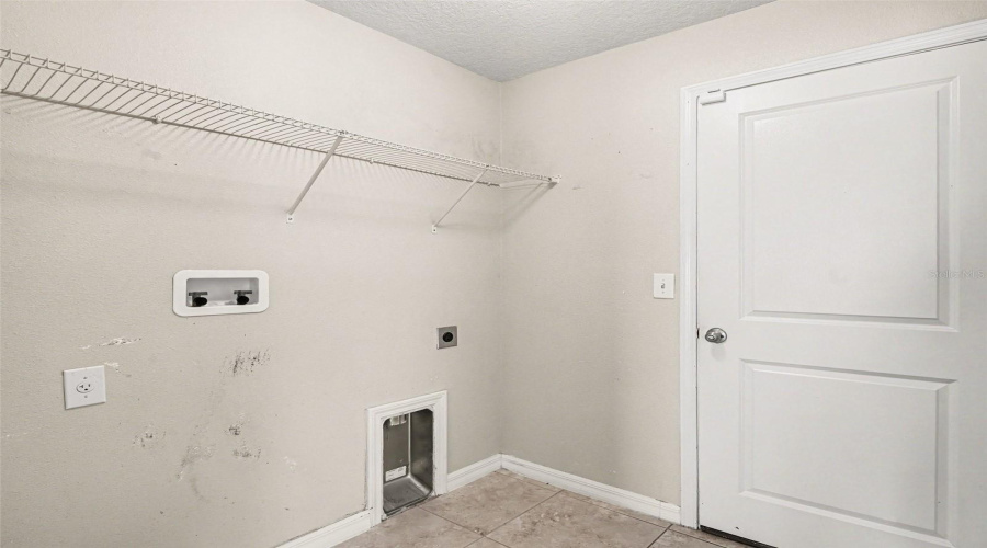Wimauma, Florida 33598, 4 Bedroom Bedrooms, ,2 Bathroombathrooms,Residential,For Sale,Peaceful Valley,0,Mfro6422410