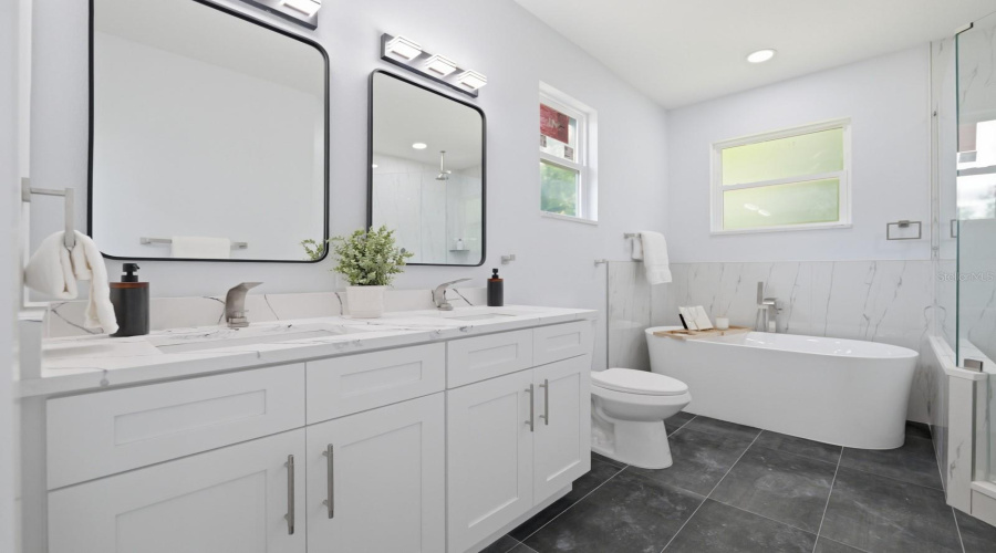 Tampa, Florida 33604, 4 Bedroom Bedrooms, ,3 Bathroombathrooms,Residential,For Sale,Dakota,0,Mfrtb8525332