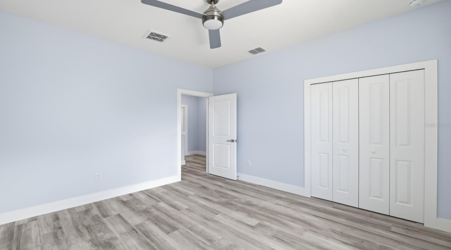 Tampa, Florida 33604, 4 Bedroom Bedrooms, ,3 Bathroombathrooms,Residential,For Sale,Dakota,0,Mfrtb8525332