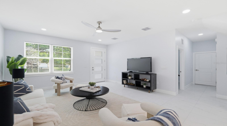 Tampa, Florida 33604, 4 Bedroom Bedrooms, ,3 Bathroombathrooms,Residential,For Sale,Dakota,0,Mfrtb8525332