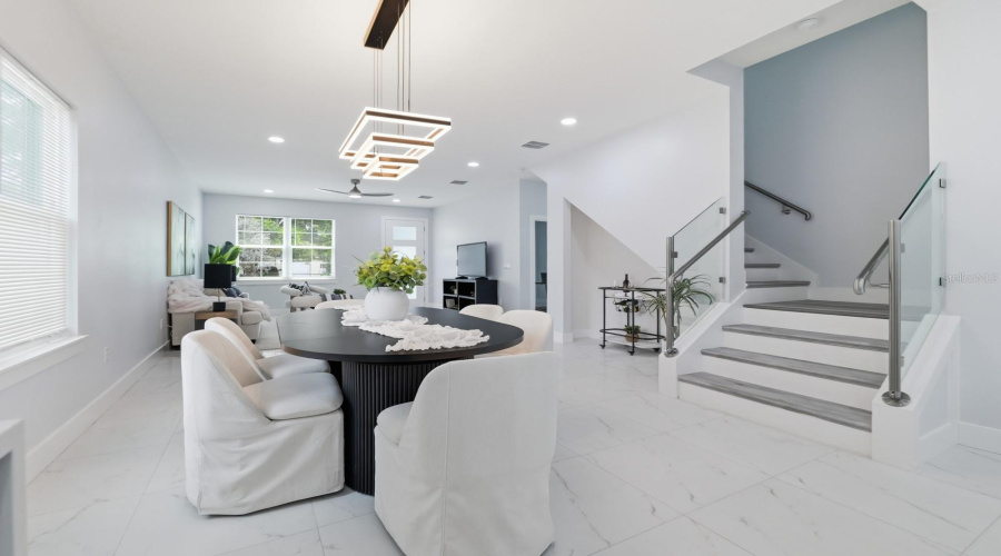 Tampa, Florida 33604, 4 Bedroom Bedrooms, ,3 Bathroombathrooms,Residential,For Sale,Dakota,0,Mfrtb8525332