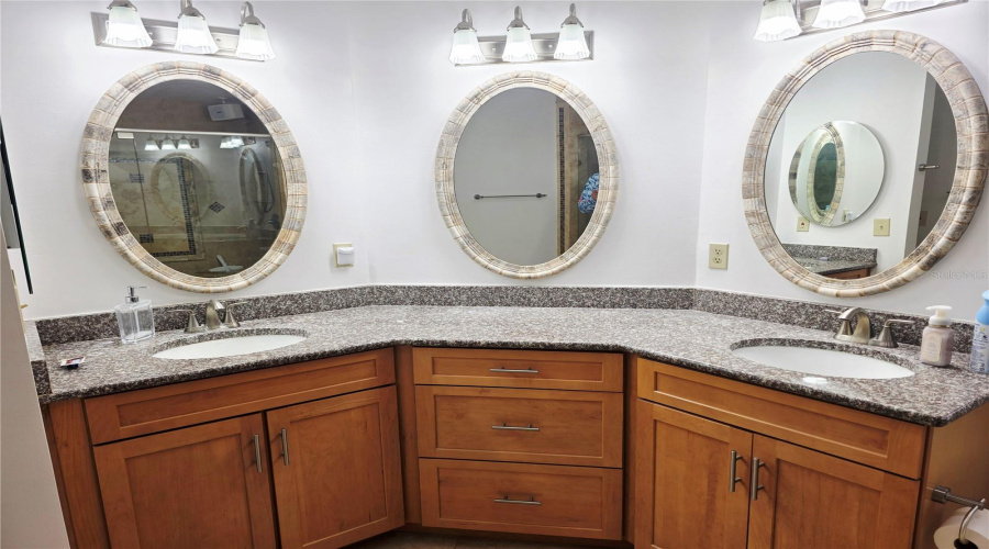 Sun City Center, Florida 33573, 3 Bedroom Bedrooms, ,2 Bathroombathrooms,Residential,For Sale,New Bedford,0,Mfrtb8452460