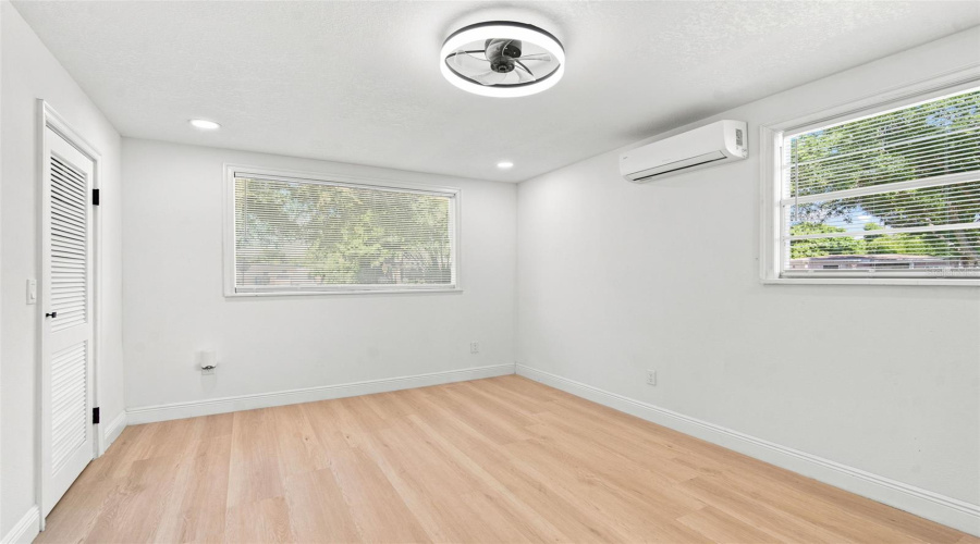 Master Suite 1