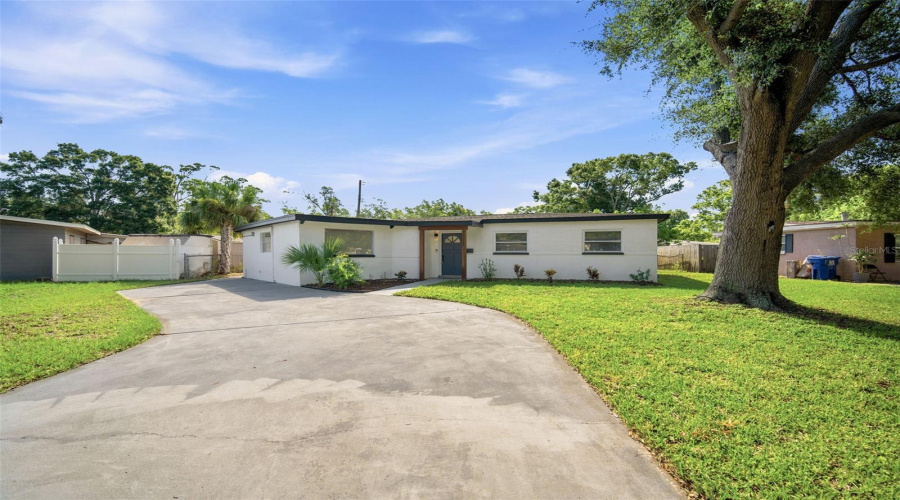 St Petersburg, Florida 33702, 4 Bedroom Bedrooms, ,3 Bathroombathrooms,Residential,For Sale,20Th,0,Mfrtb8517484