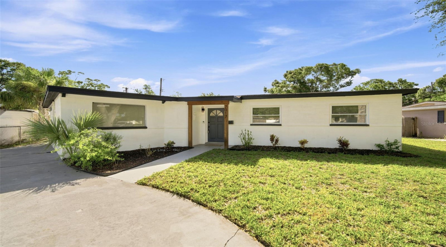 St Petersburg, Florida 33702, 4 Bedroom Bedrooms, ,3 Bathroombathrooms,Residential,For Sale,20Th,0,Mfrtb8517484
