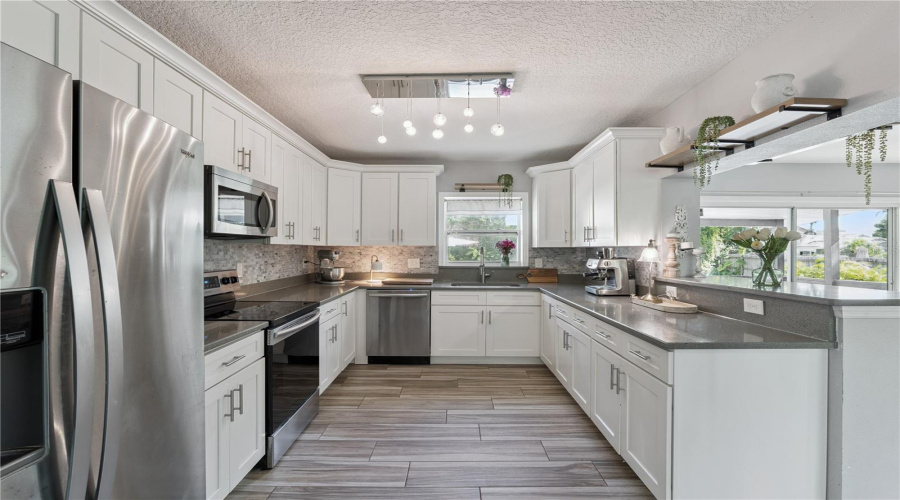 Winter Park, Florida 32789, 4 Bedroom Bedrooms, ,2 Bathroombathrooms,Residential,For Sale,Westminster,0,Mfro6435215