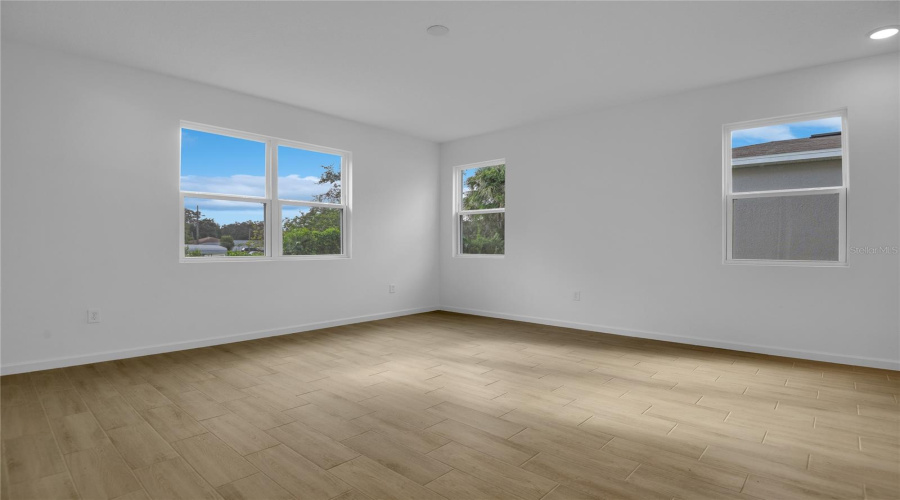 Dundee, Florida 33838, 4 Bedroom Bedrooms, ,3 Bathroombathrooms,Residential,For Sale,Lake Dell,0,Mfrs5127914