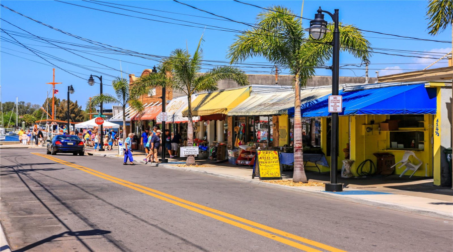 Shops And Cafes At The Tarpon Sponge Docks